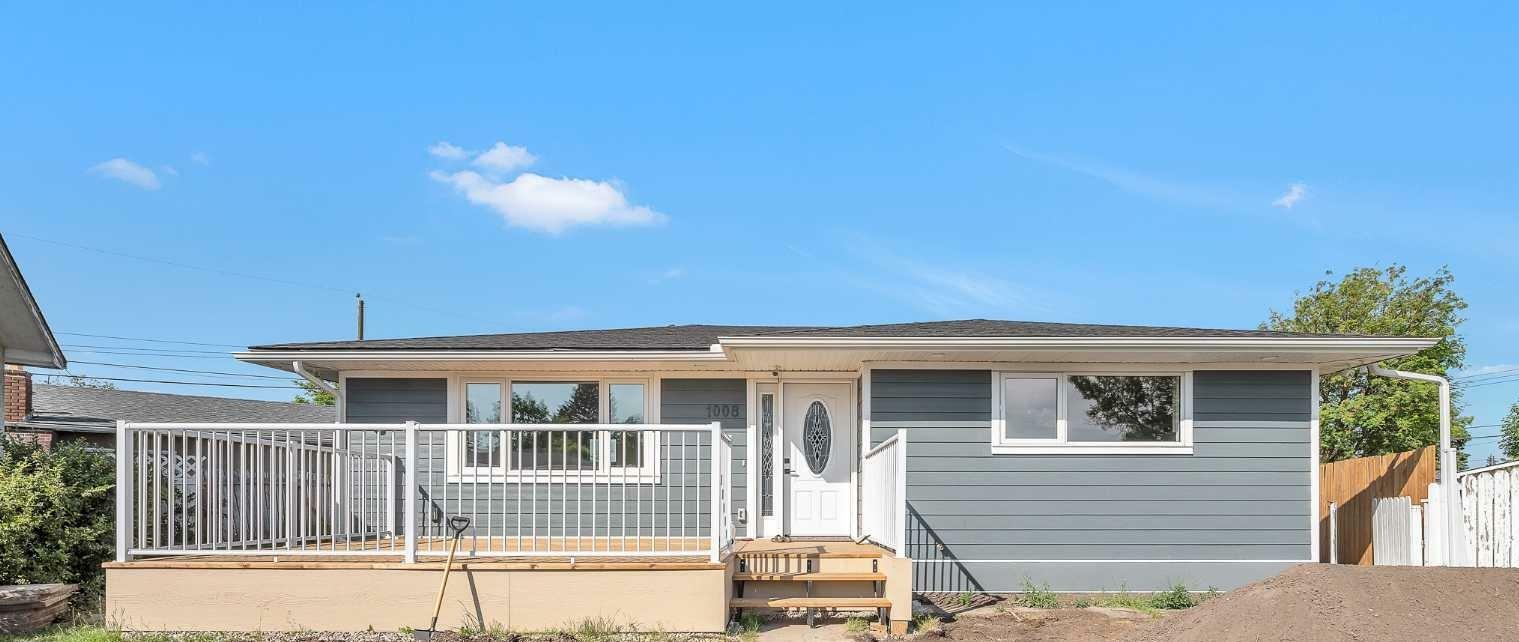 Property Photo: 1008 Riddell Place SE AB T2A 1Y5