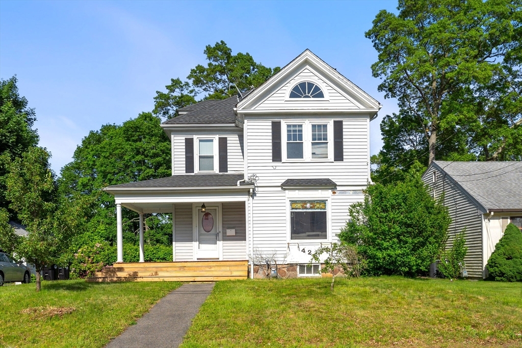 Property Photo: 426 Moraine St MA 02301