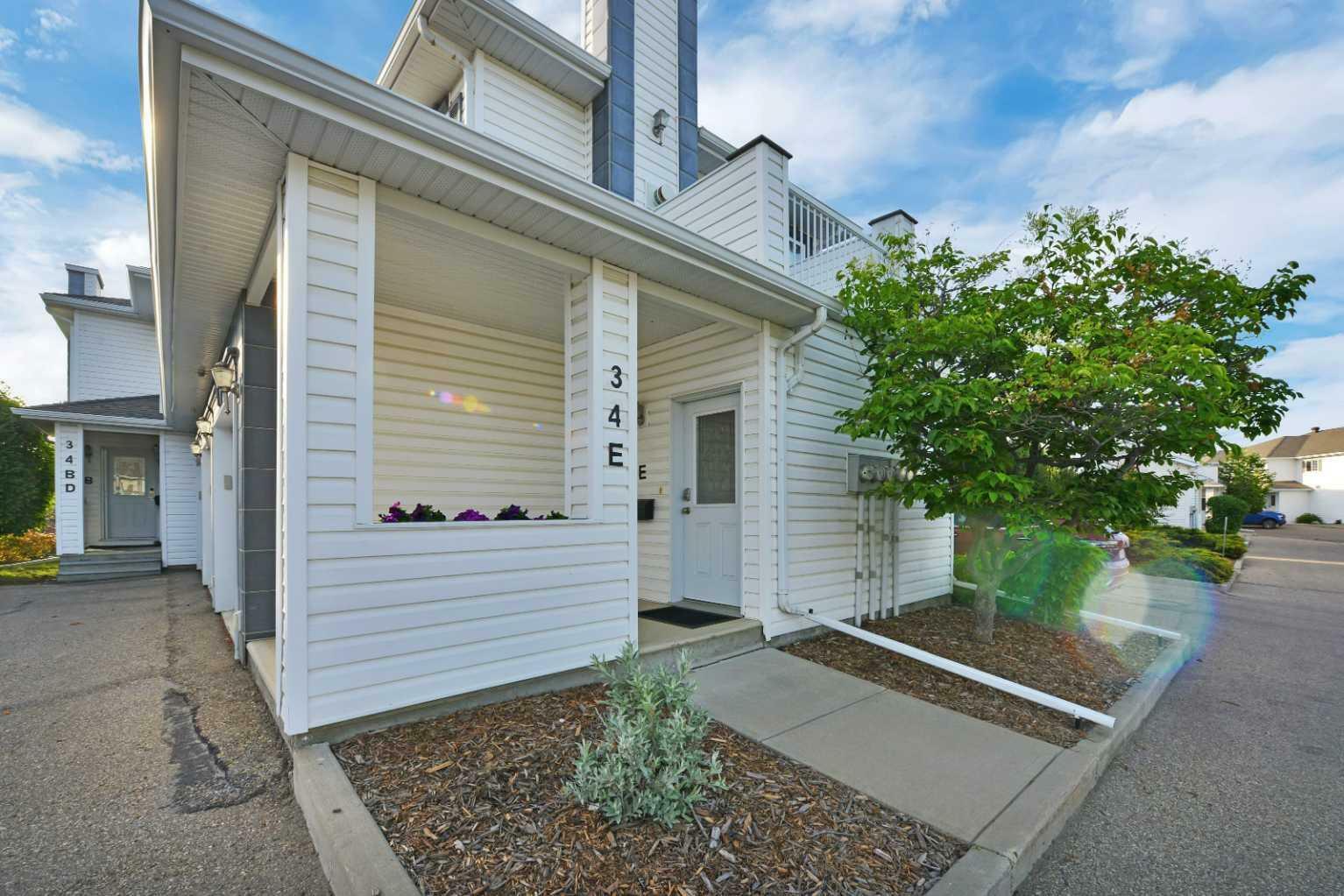 Photo de la propriété: 32 Daines Avenue 34E AB T4R 2Z5