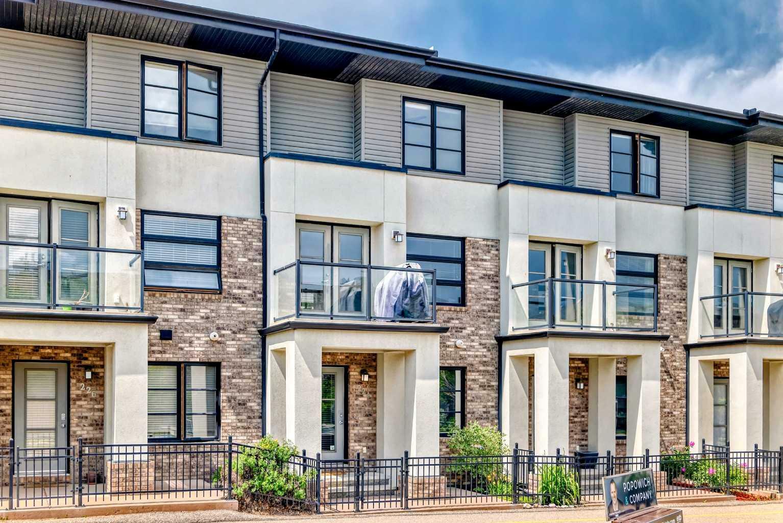 Photo de la propriété: 224 Aspen Stone Boulevard SW AB T3H 0H6