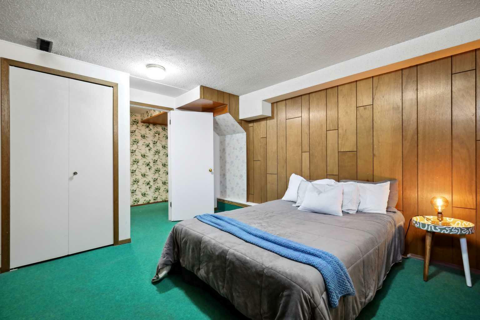 Property Photo: 4636 80 Street NW AB T3B 2P3