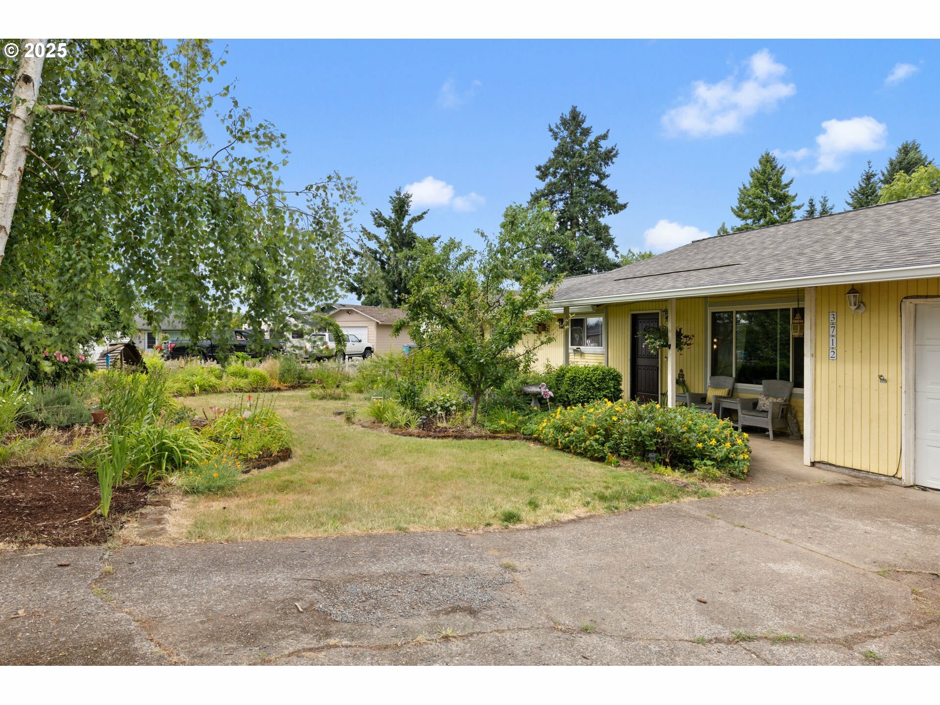 Property Photo: 3712 NE 60th Ave WA 98661