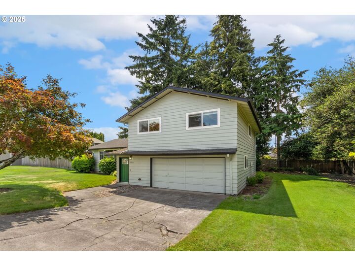 Property Photo:  3515 NW 122nd St  WA 98685 