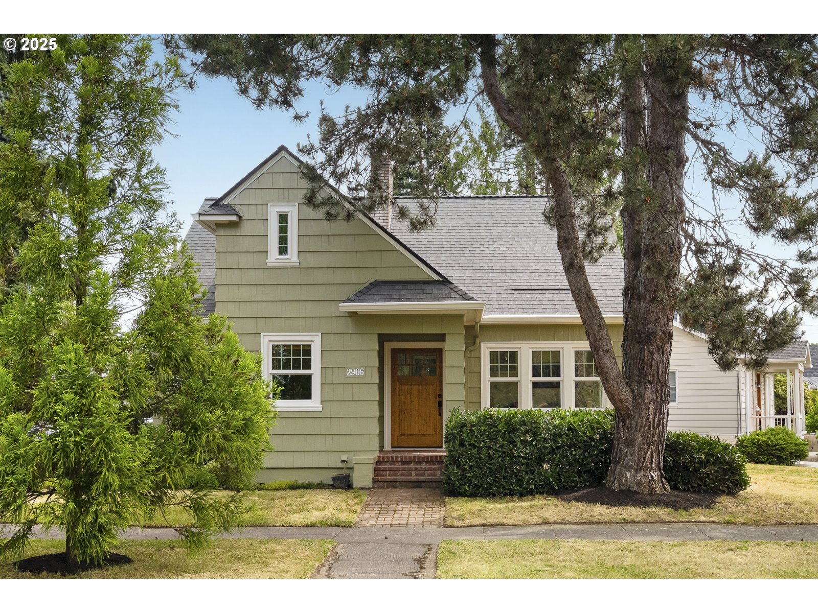 2906 NE 70th Ave  Portland OR 97213 photo