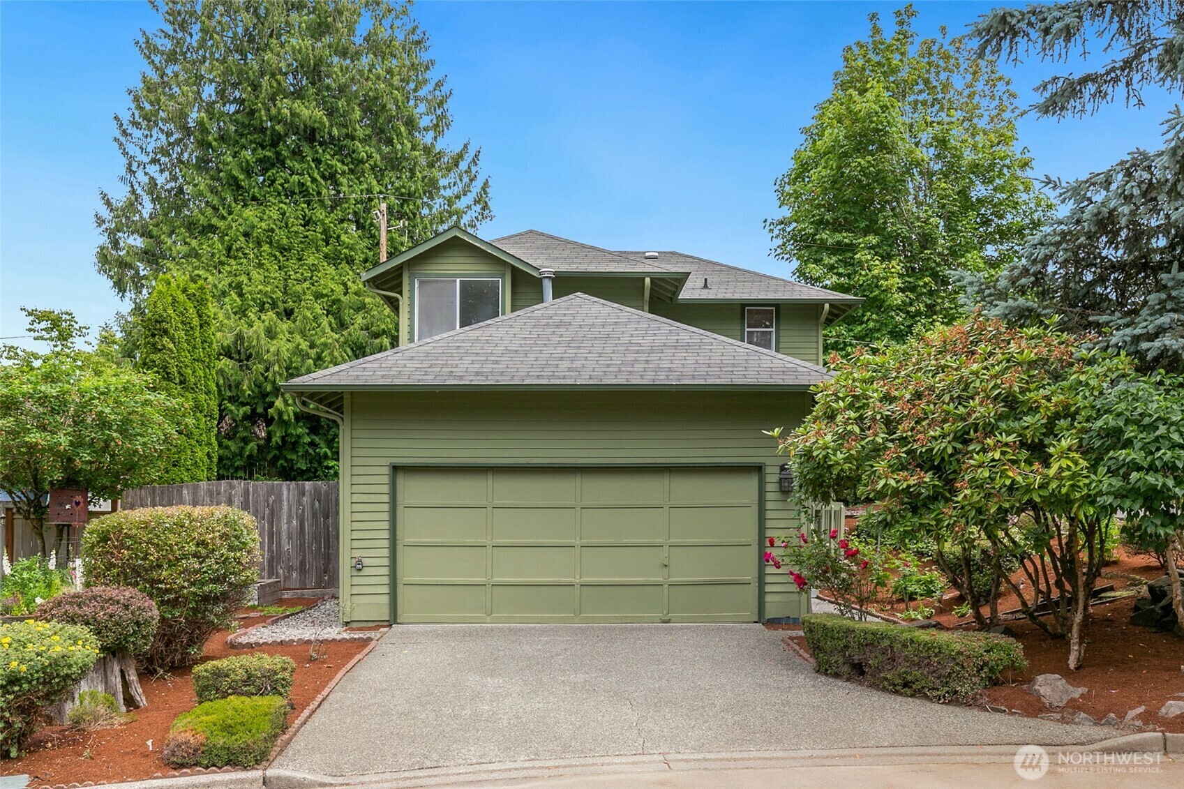 Property Photo: 20039 99th Court NE WA 98011