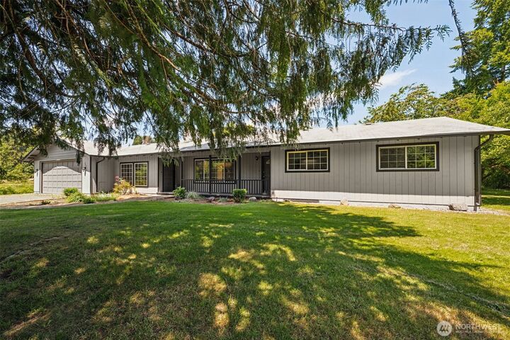 Property Photo:  262  Falls Road  WA 98377 