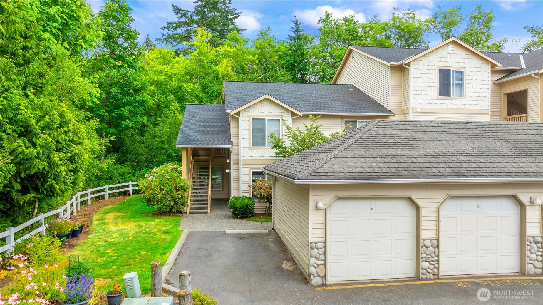 Property Photo: 723 114th Street SW Y101 WA 98204