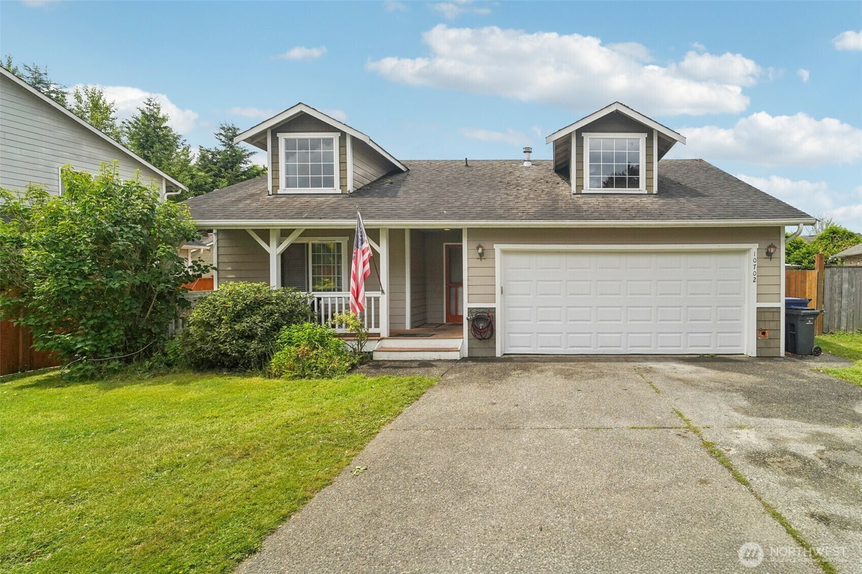 Property Photo: 10702 59th Avenue NE WA 98270