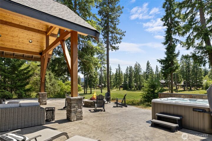 Property Photo:  70  Thimbleberry Court  WA 98922 