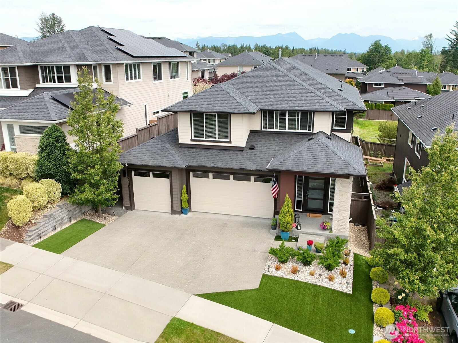 Property Photo: 13633 198th Avenue SE WA 98272