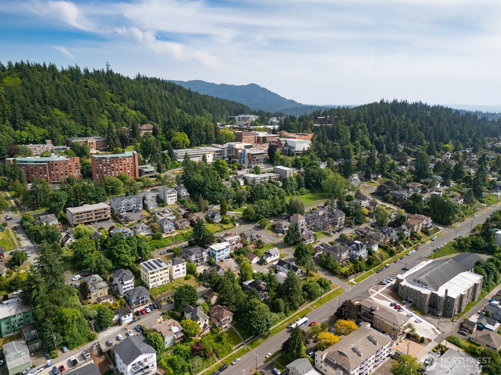 Property Photo: 606 N State Street WA 98225