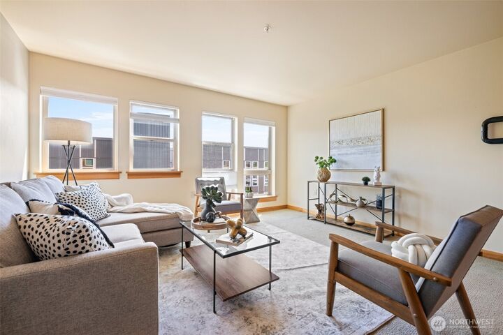 827  Hiawatha Place S 515  Seattle WA 98144 photo