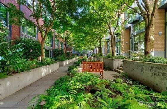 530  Broadway  E 130  Seattle WA 98102 photo
