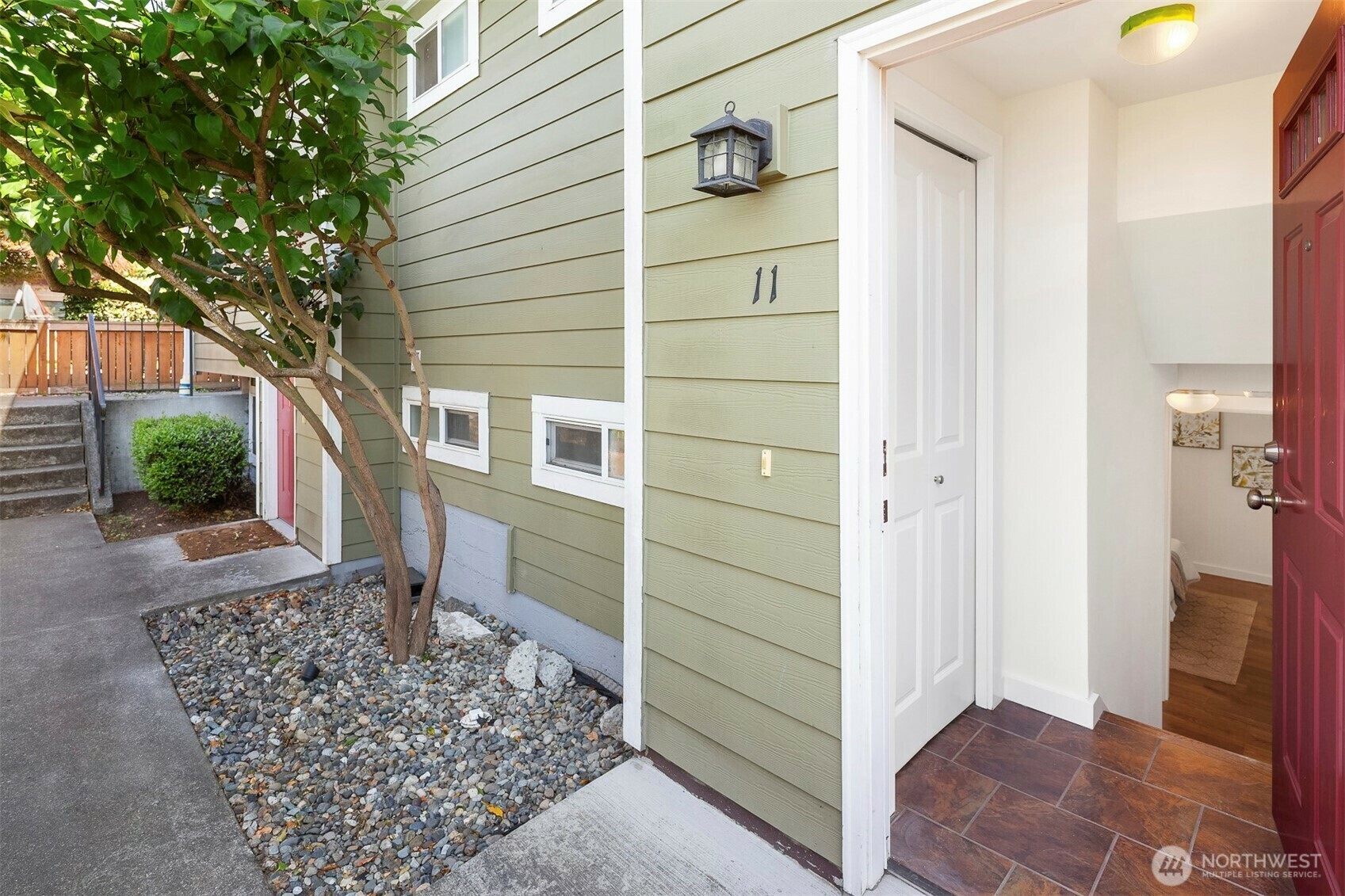 Property Photo: 9013 16th Avenue SW 11 WA 98106