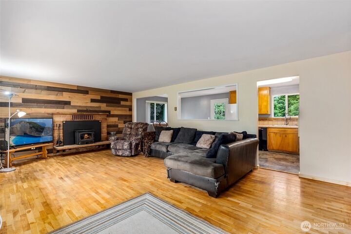 Property Photo:  508  Ocean Beach Road  WA 98550 