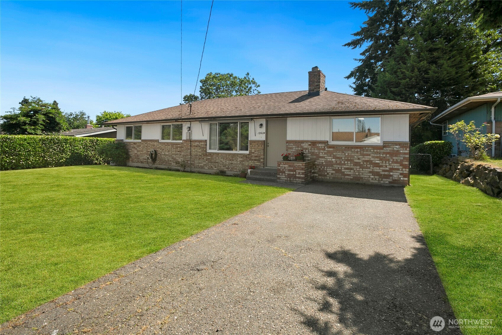 Property Photo: 12624 23rd Avenue S WA 98168