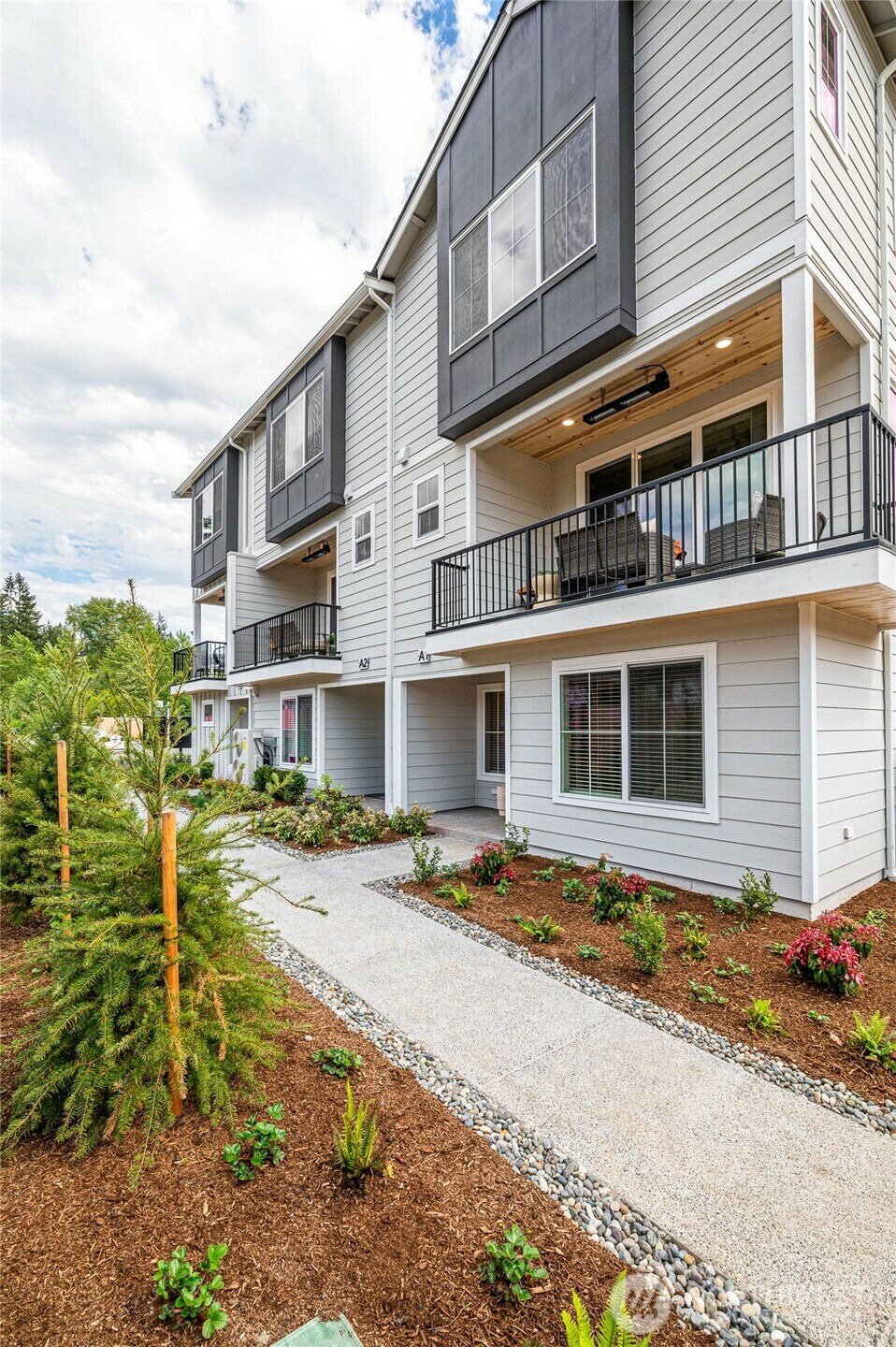 Property Photo: 1322 194th Street SE H4 WA 98012