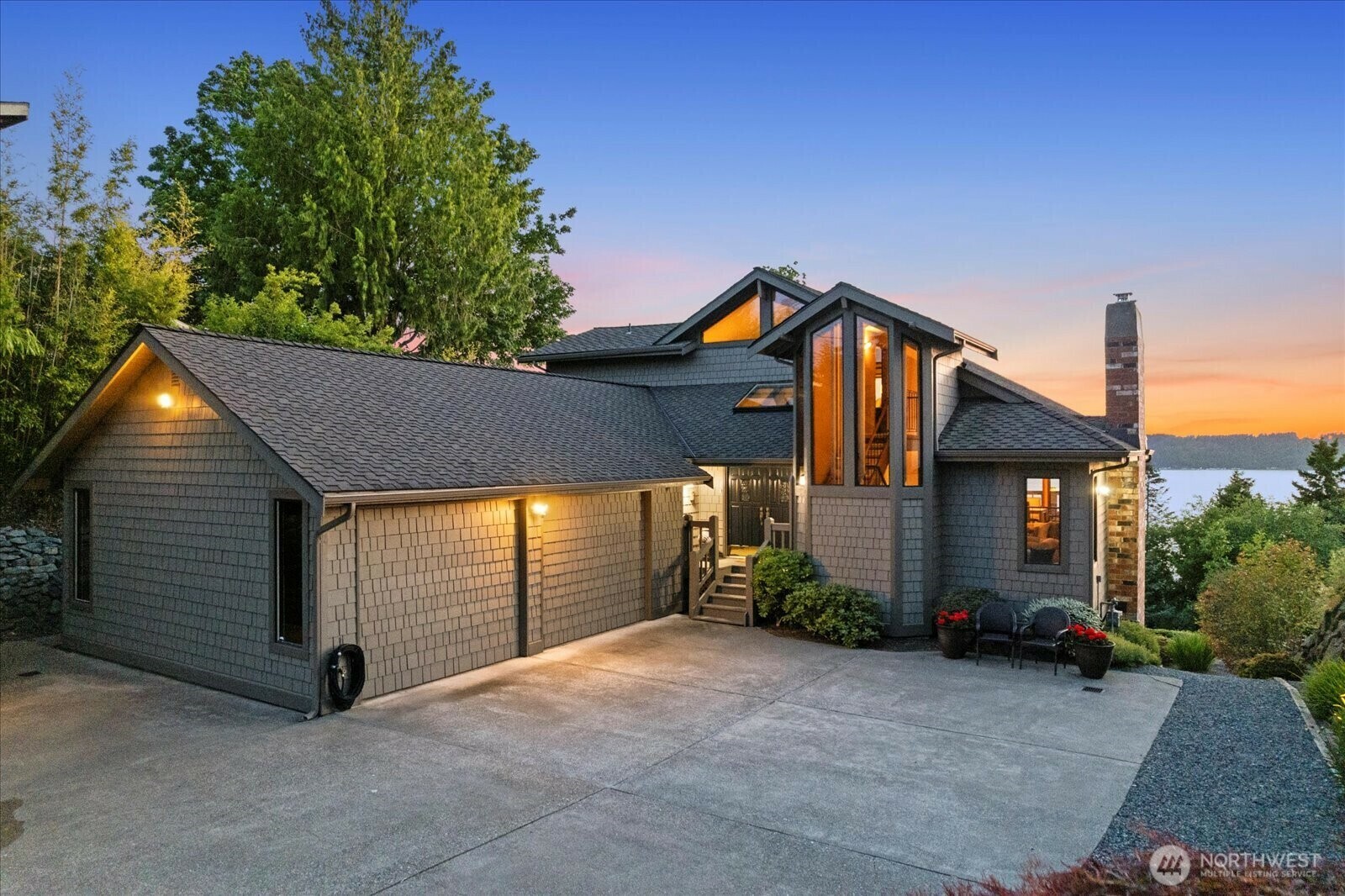 10300  64th Place W  Mukilteo WA 98275 photo
