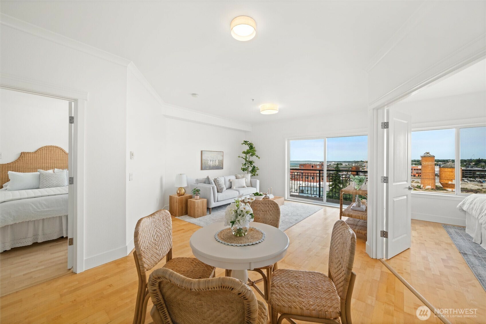 Property Photo: 1015 Railroad Avenue 518 WA 98225