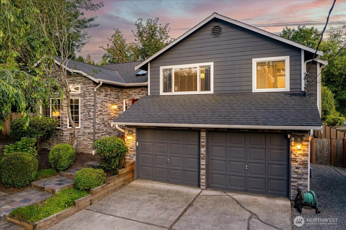 Property Photo: 2547 NE 97th Street WA 98115