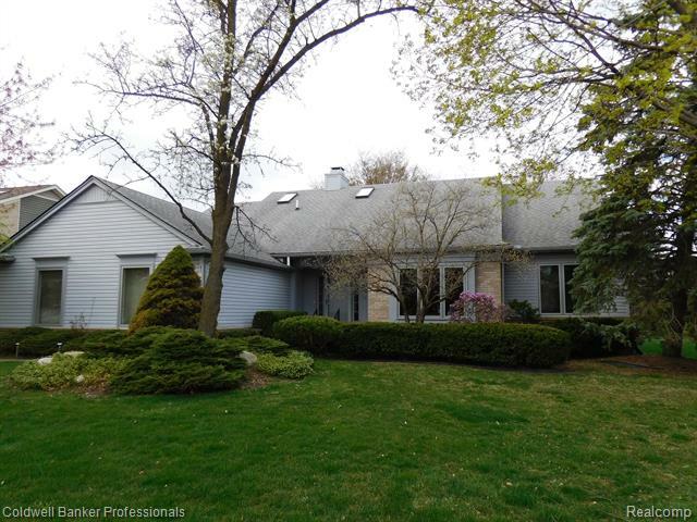 Property Photo: 1658 Devonshire Drive MI 48098