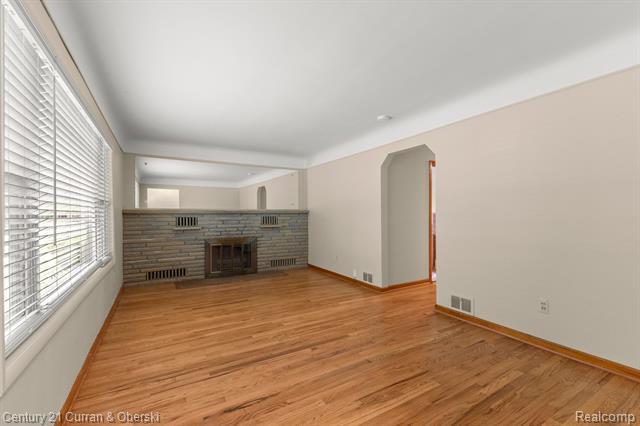 Property Photo:  8464 Becker Avenue  MI 48101 