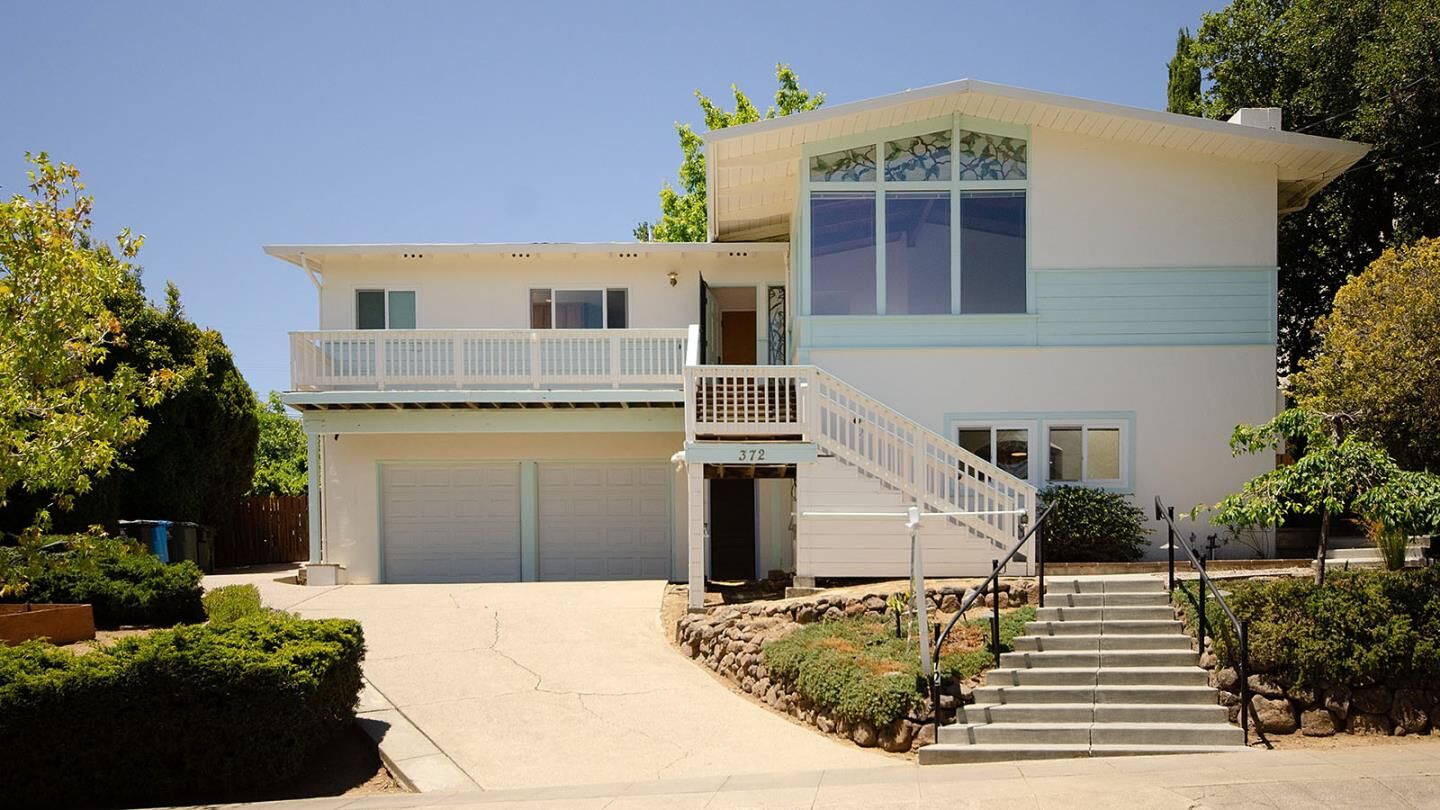 Property Photo: 372 Elm Street CA 94070