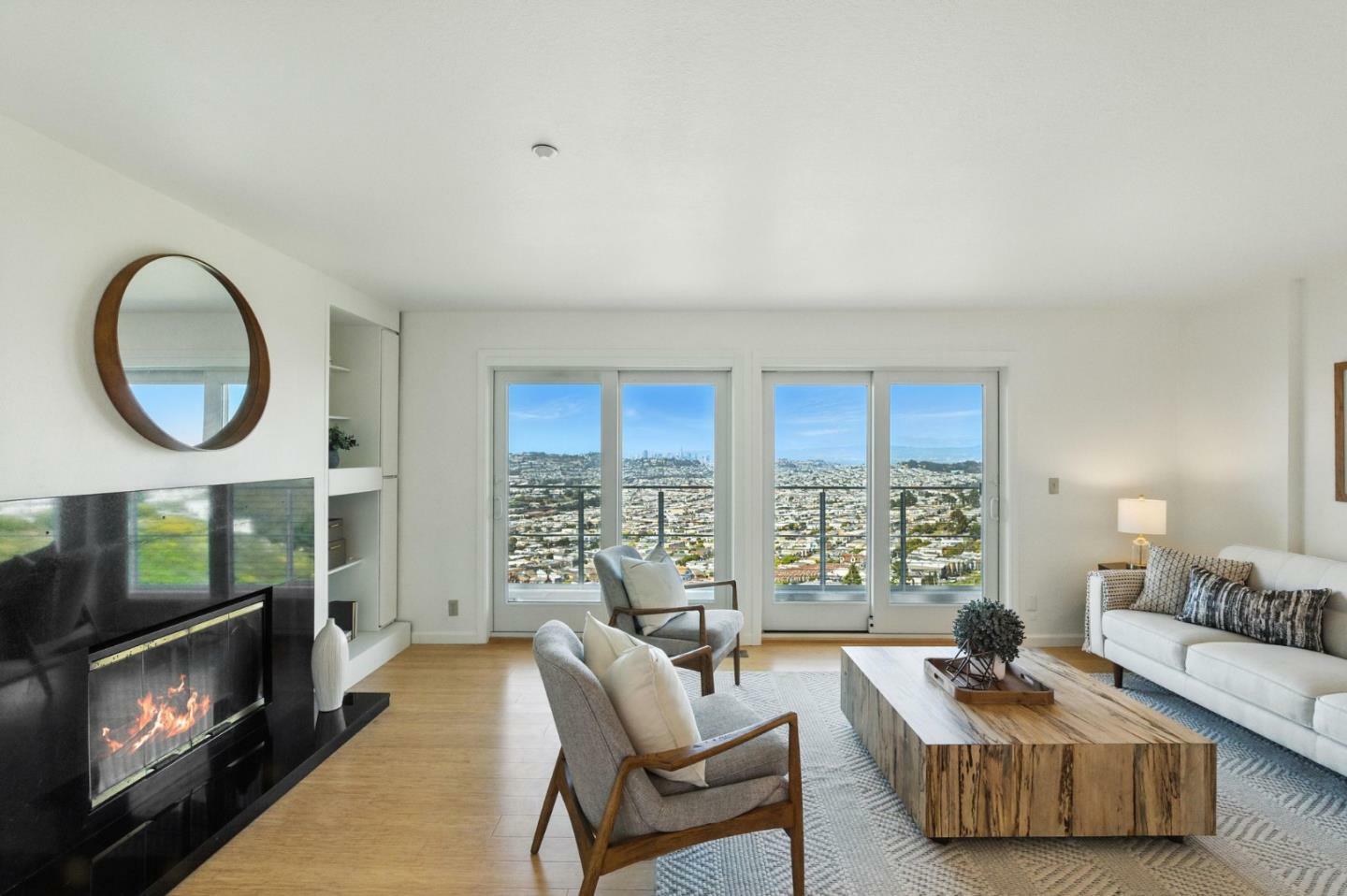 Property Photo: 580 Pointe Pacific 6 CA 94014
