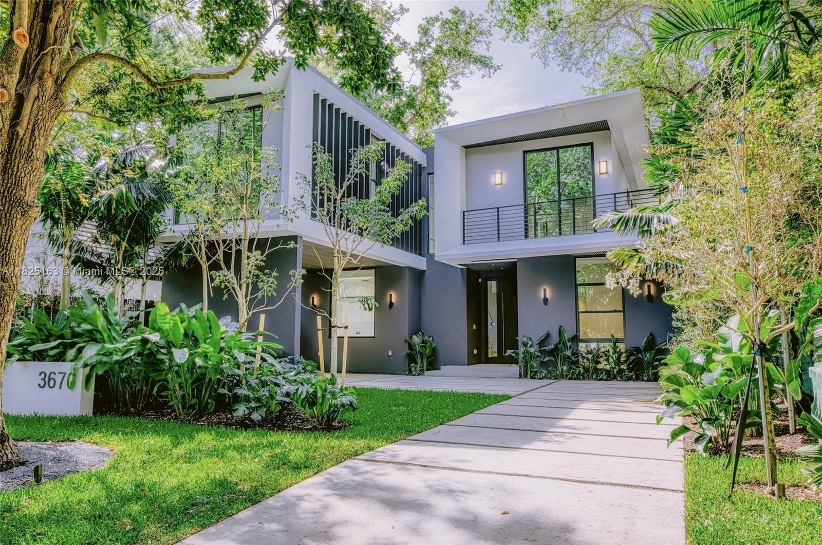 3670 Avocado Ave  Miami FL 33133 photo