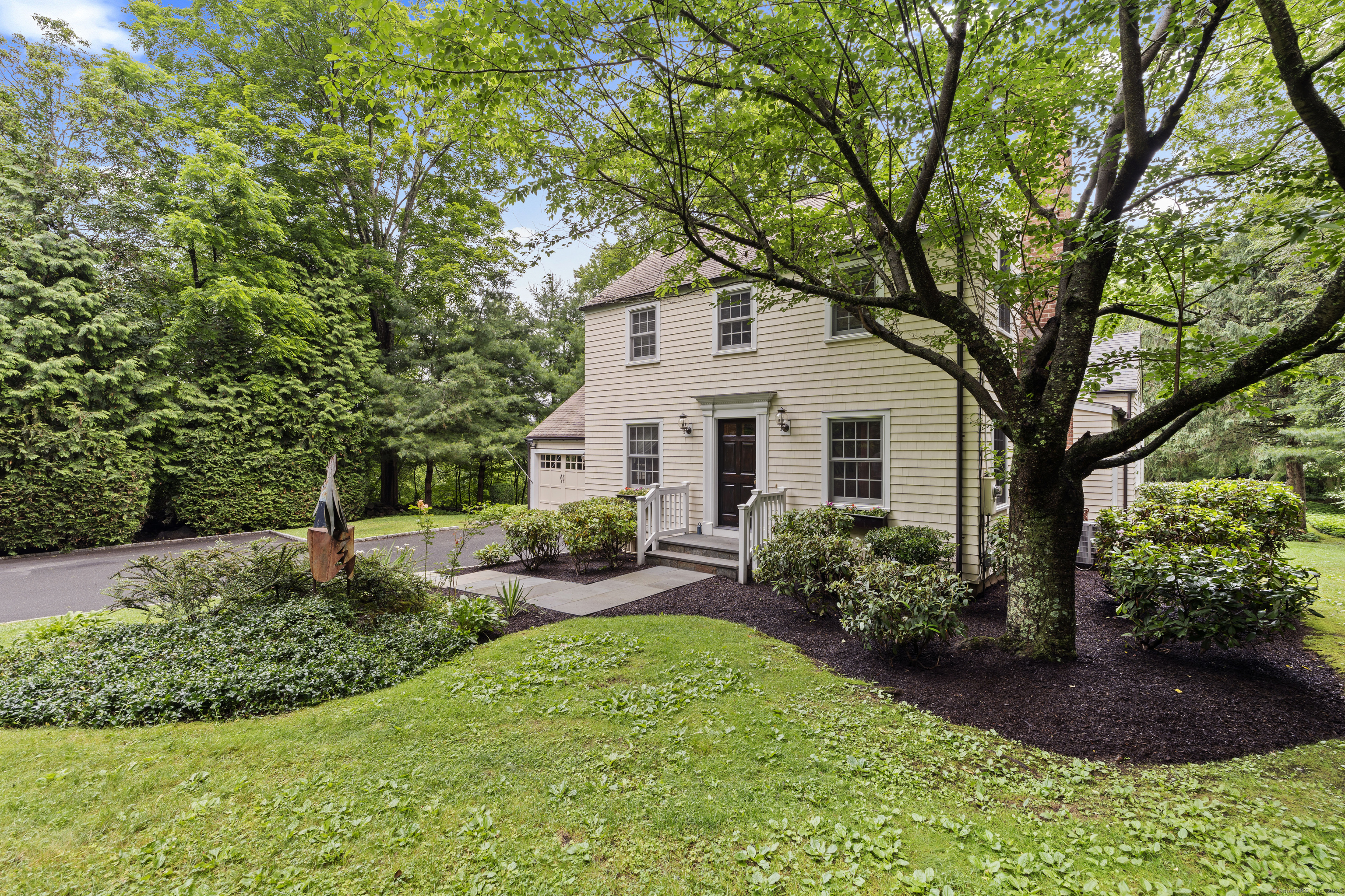 Property Photo: 3 Taunton Lane CT 06470