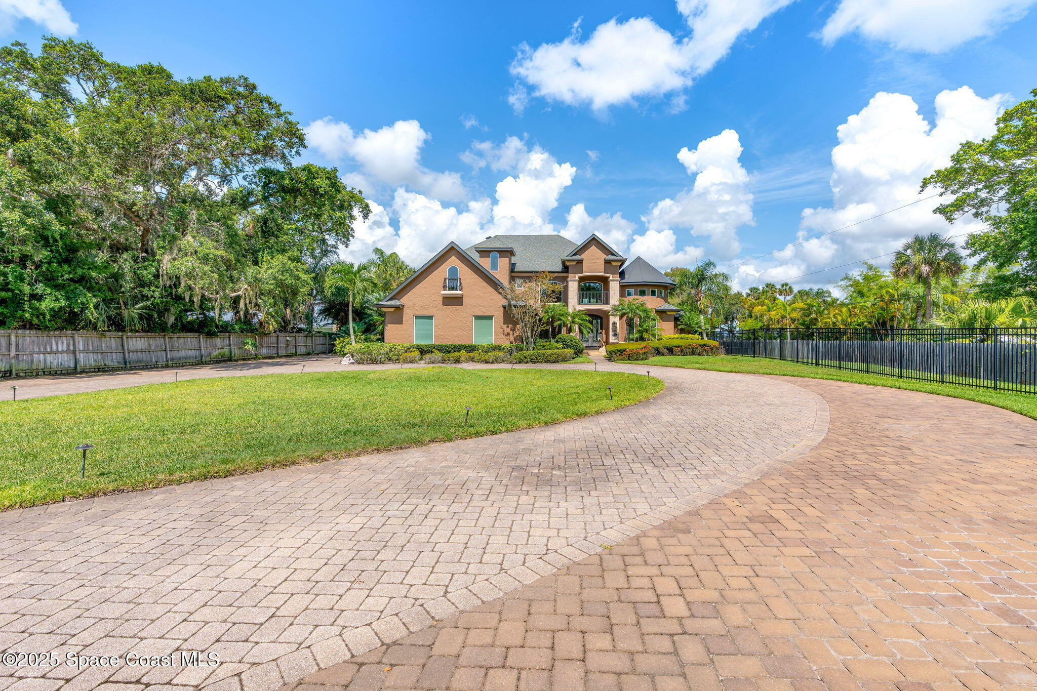 Property Photo: 4297 Crooked Mile Road FL 32952