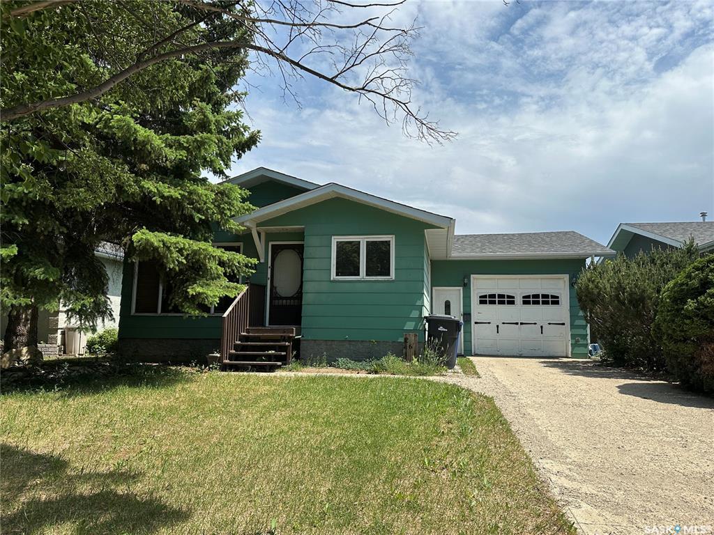 Property Photo:  261 Bean Crescent  SK S4H 3A3 