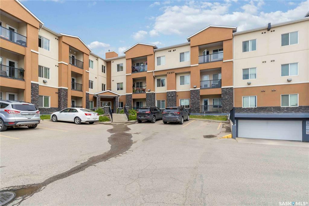Property Photo: 142 Pawlychenko Lane 336 SK S7V 0N7