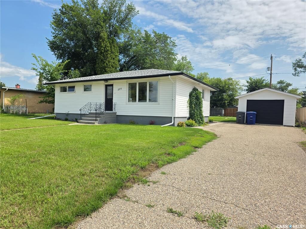 Property Photo: 225 Semple Street SK S0L 2N0