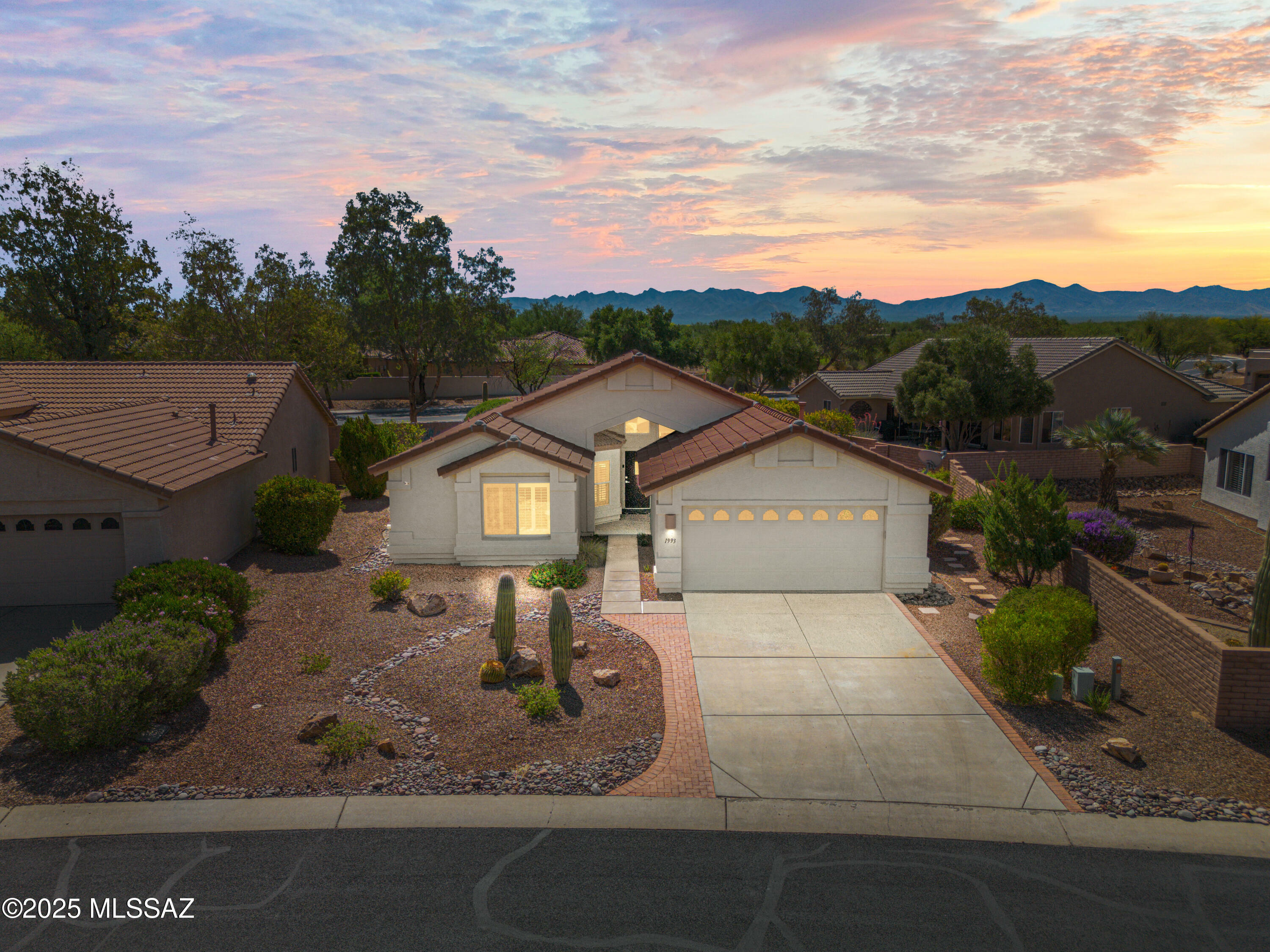 Property Photo: 1993 E Desert Lark Pass AZ 85614