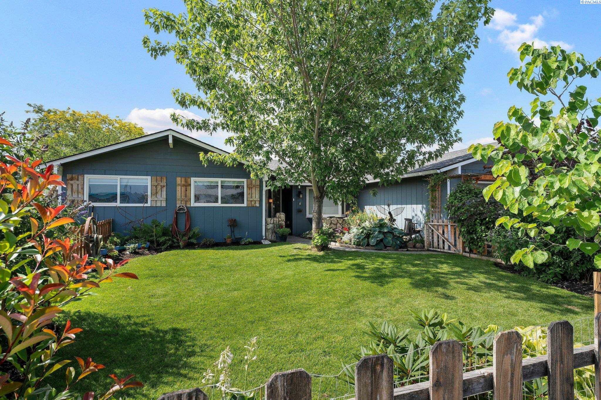 Property Photo: 4611 W 6th Ave WA 99336