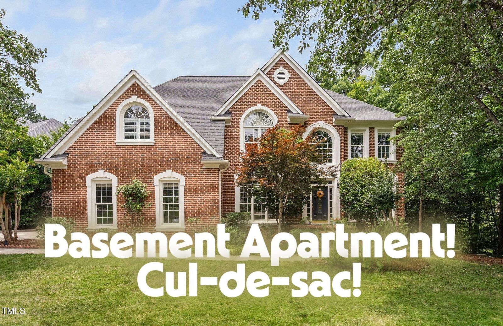 Property Photo: 409 Englewood Drive NC 27514