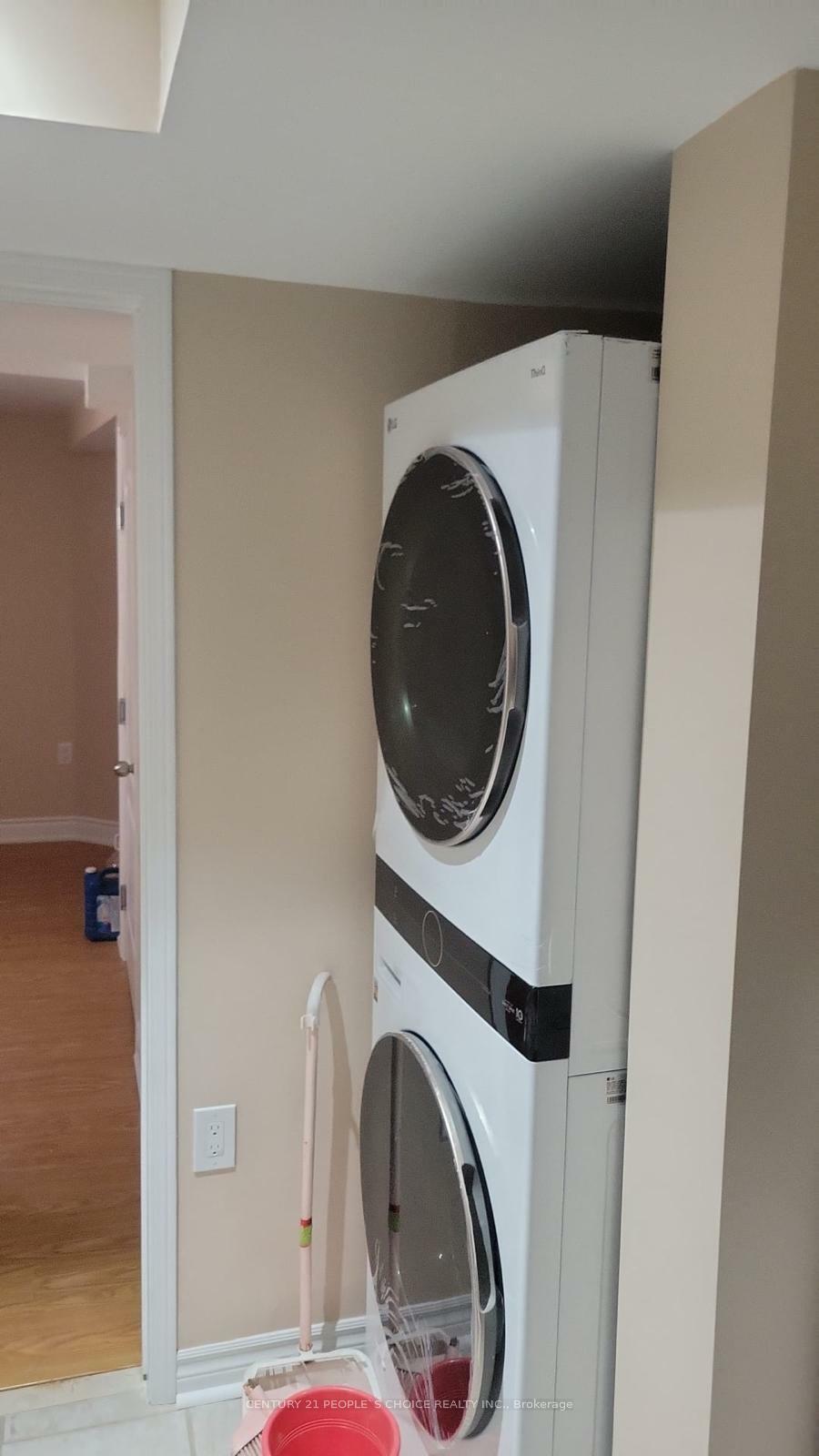 Photo de la propriété: 5545 Northrise Road Bsmt ON L5M 6E2
