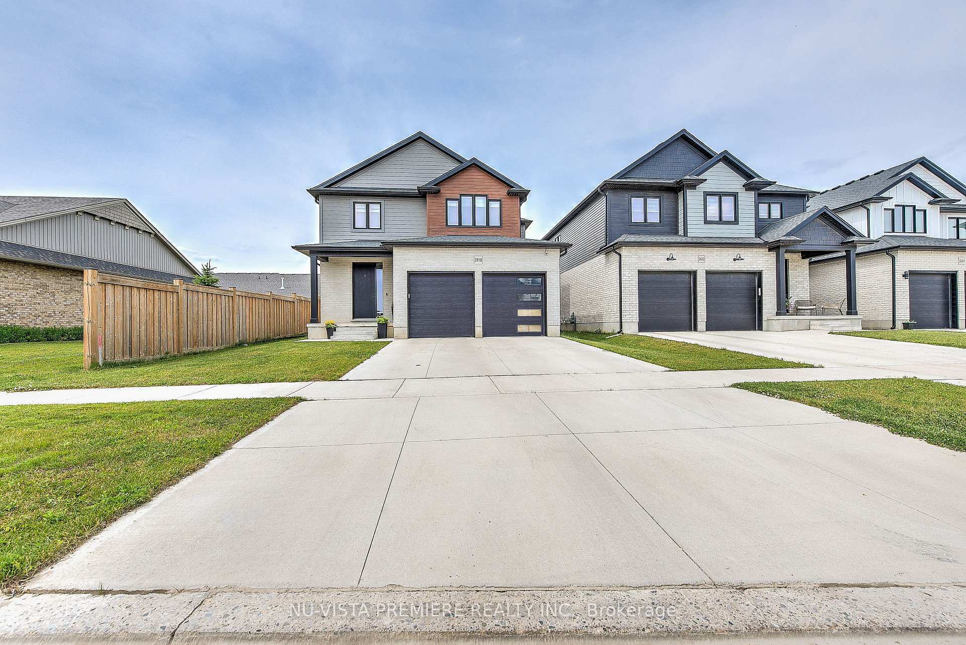 Property Photo: 2618 Buroak Drive ON N6G 3X7