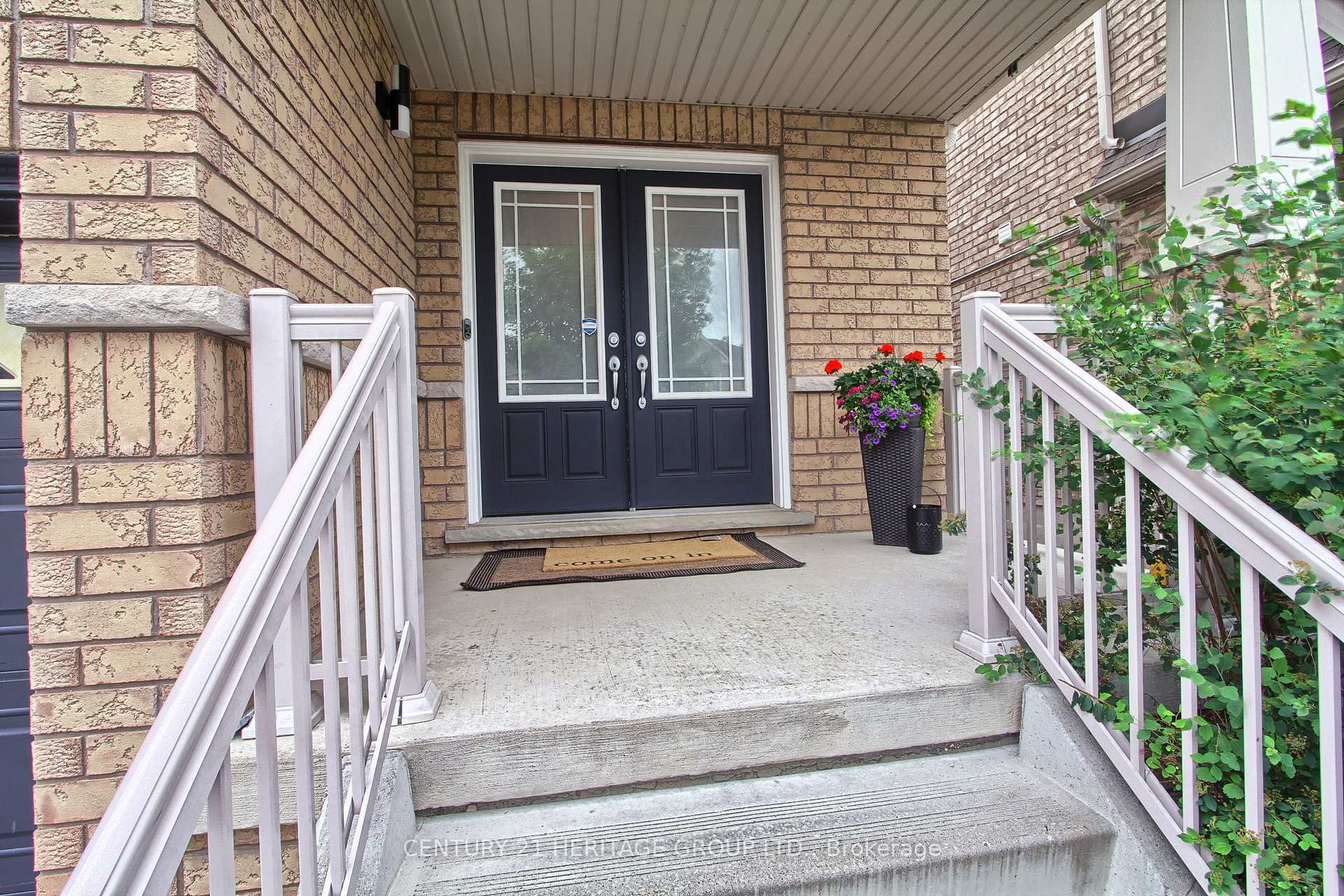 Photo de la propriété: 114 Faris Street ON L3Z 0C4