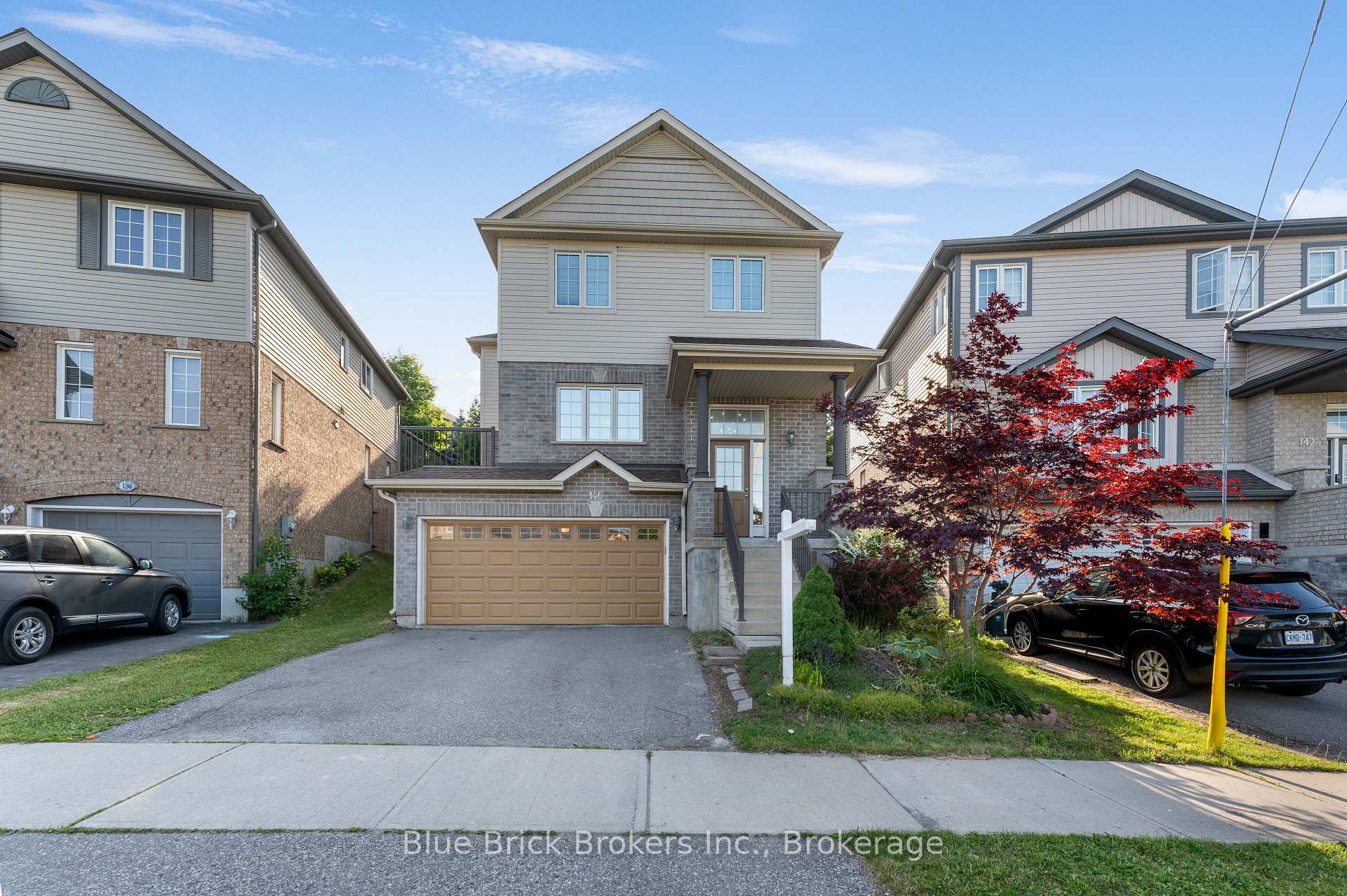 Photo de la propriété: 146 Newcastle Drive ON N2R 1W4