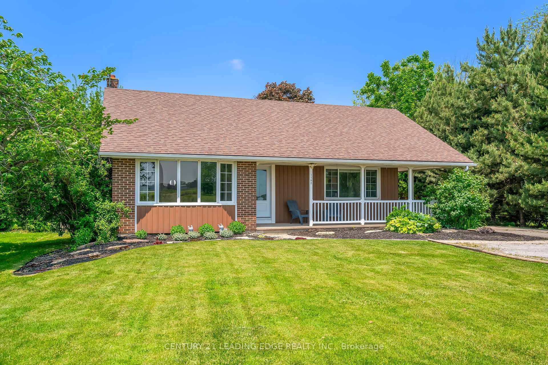 Property Photo:  1182 Lakeshore Road  ON L2R 6P9 