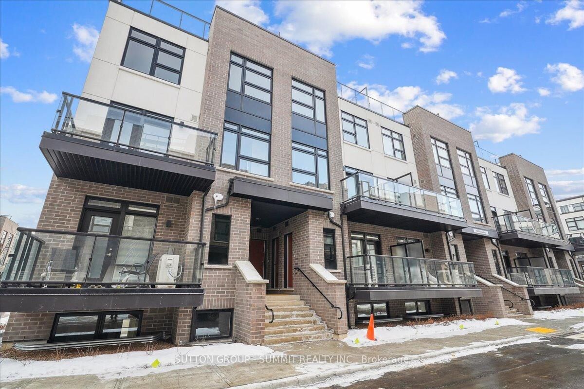Property Photo: 1593 Rose Way 105 ON L9T 7E7