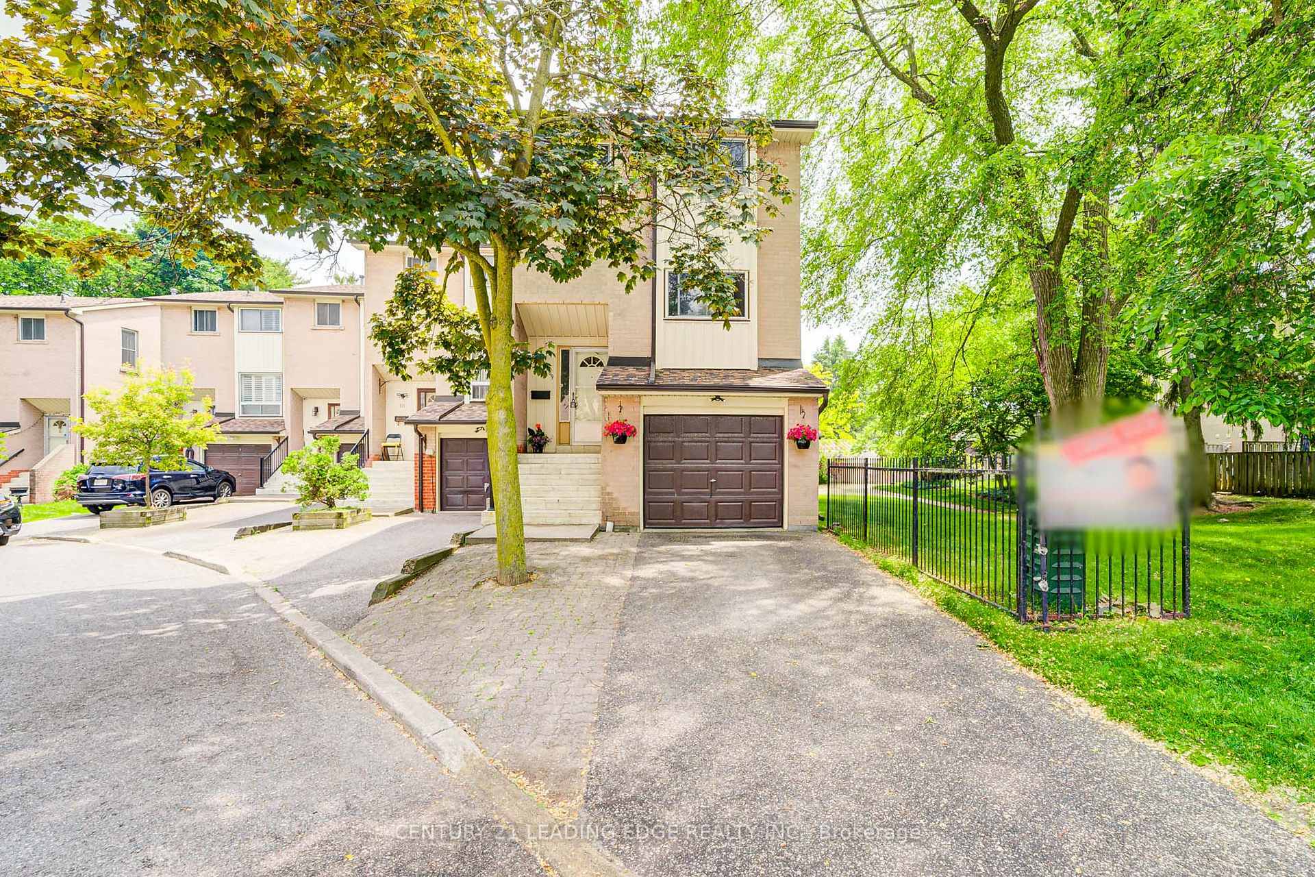 Property Photo: 25 Collinsgrove Road 109 ON M1E 3S3