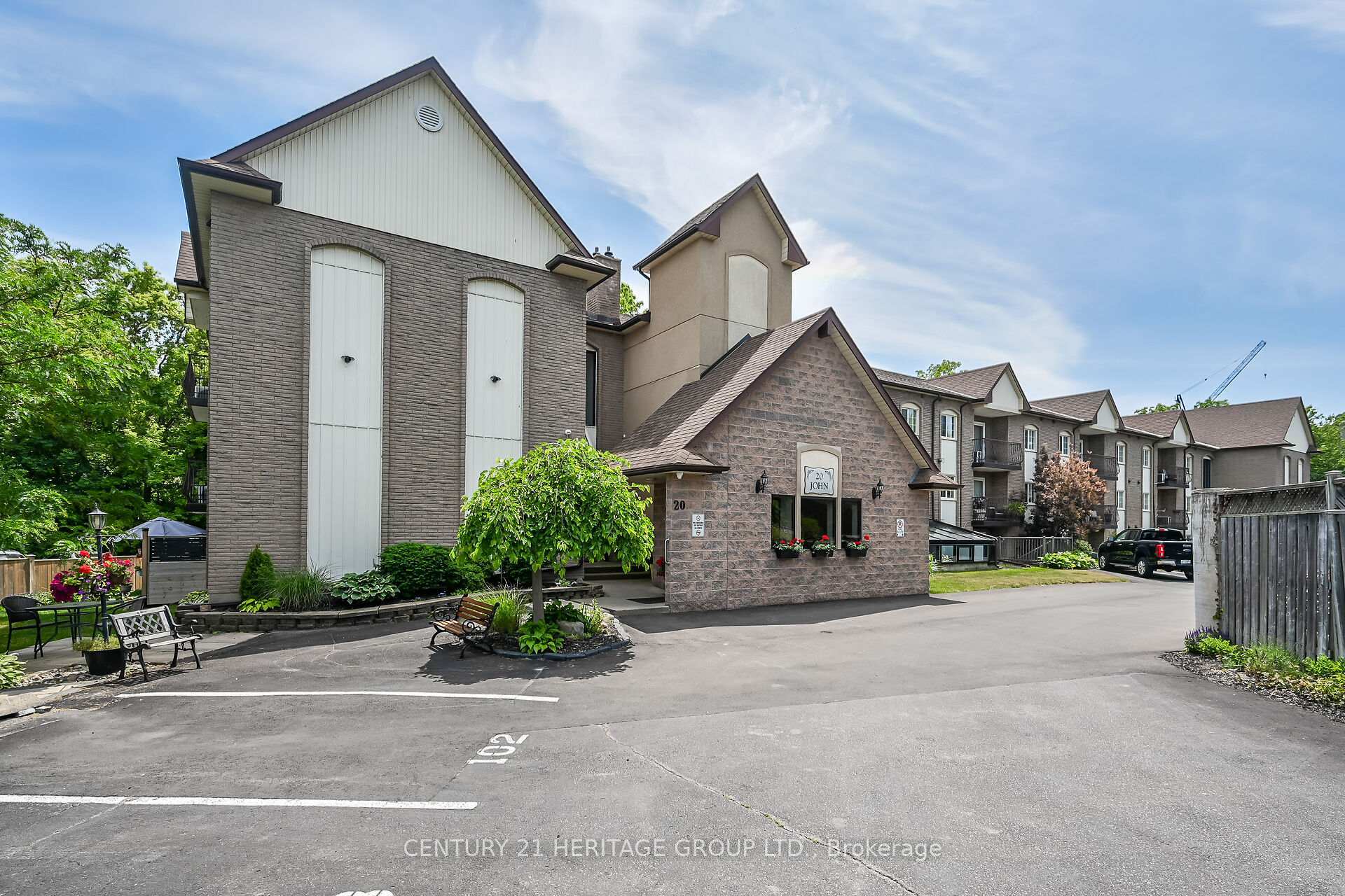Photo de la propriété: 20 John Street #207 ON L3M 1X5