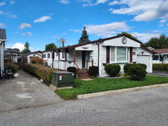 Photo de la propriété: 12 Grouse Lane ON K8N 4Z3