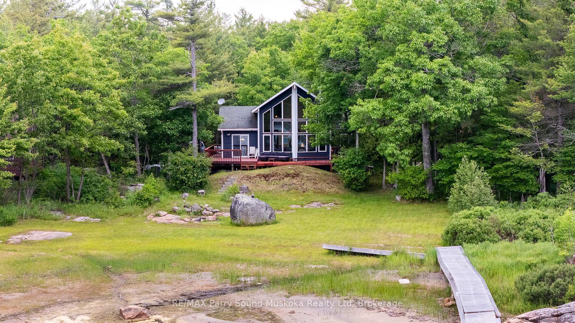 Property Photo: 37 Richard'S Lake Road ON P0G 1G0
