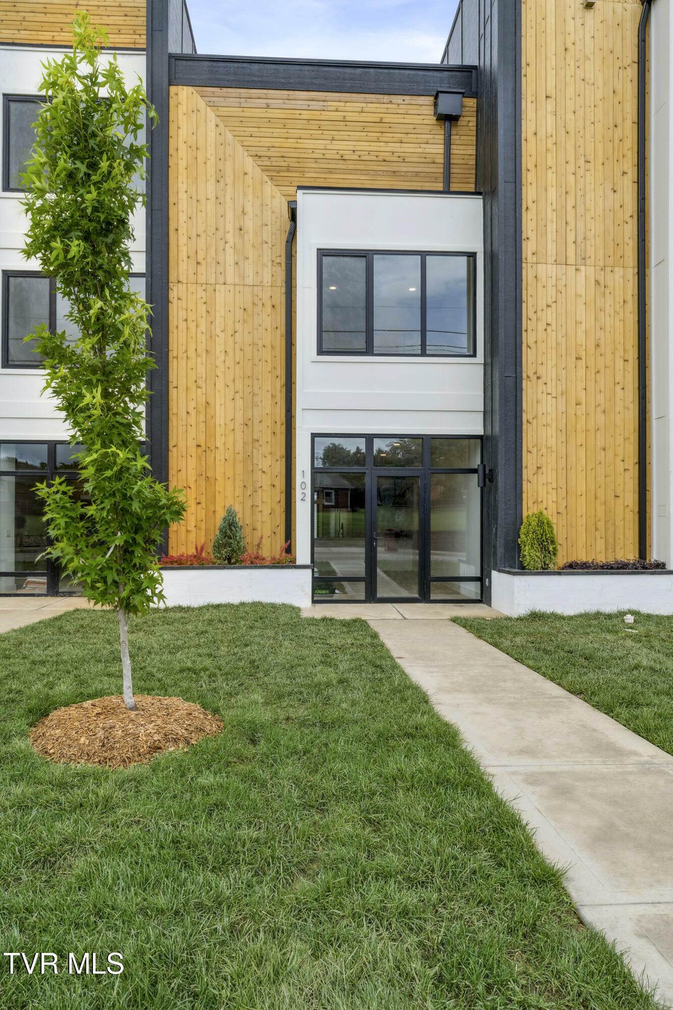 Property Photo: 1533 Pactolas Road 104 TN 37604