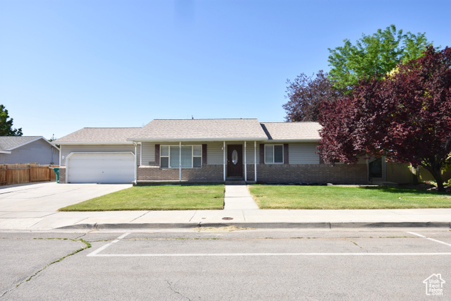 686 E 400 N  Lehi UT 84043 photo
