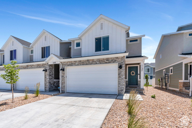 Property Photo: 1127 W Hidden Spring Dr UT 84655